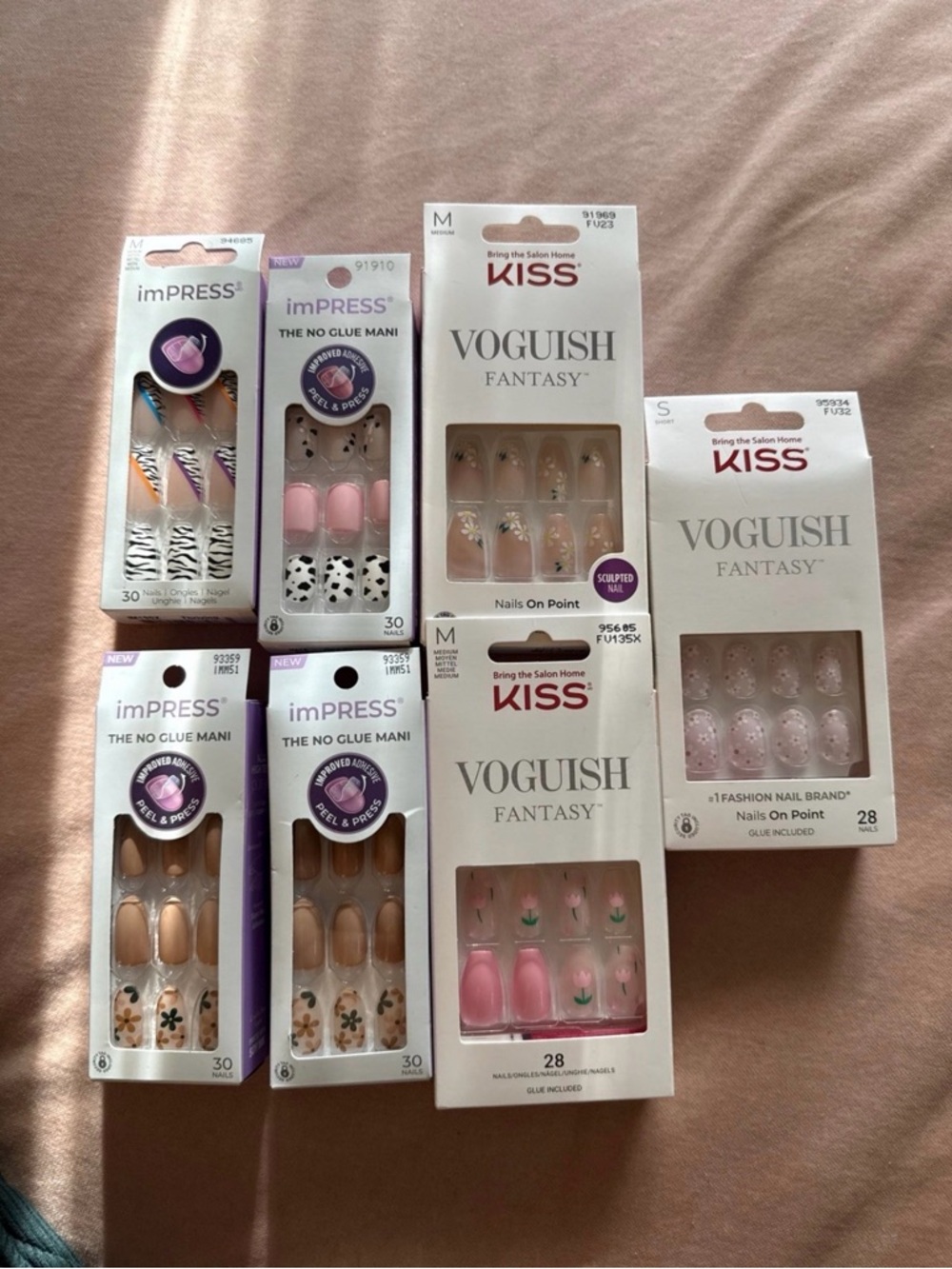 Kiss VoguiSH & imPRESS Mixed Pink, Nude and Black Accent Press-On Nails